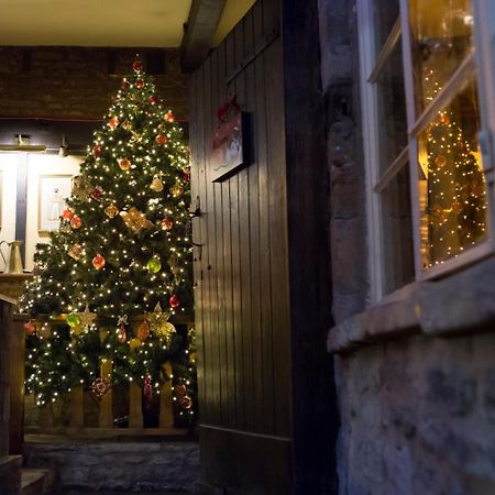 The Inn At Fossebridge Chedworth Exteriör bild