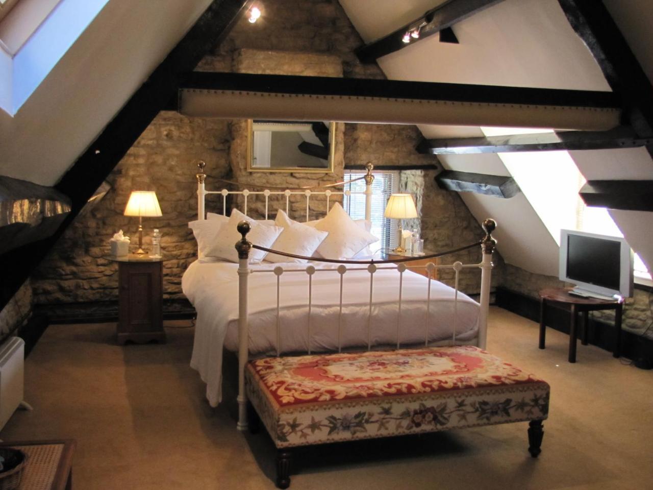 The Inn At Fossebridge Chedworth Exteriör bild